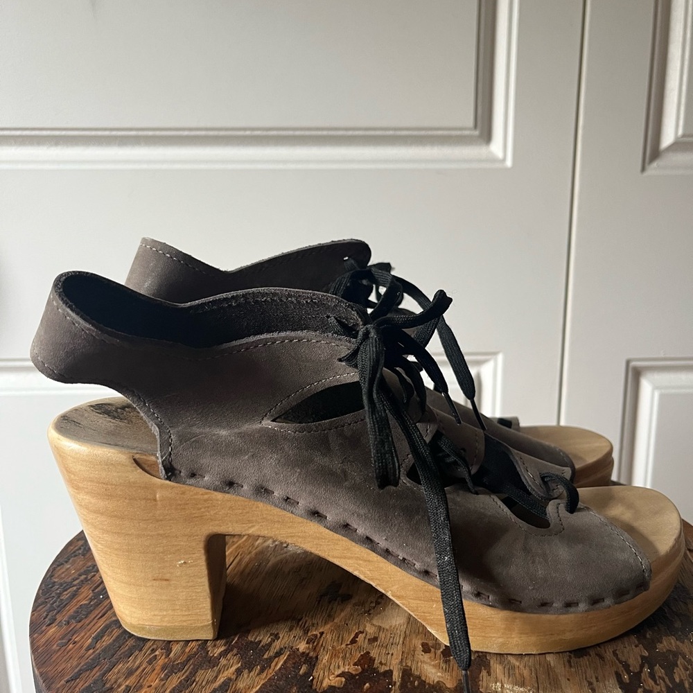 No. 6 Clogs. European Size 39 Women’s. Light wear only. Heel stickers worn off.